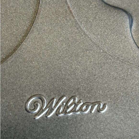 Wilton Non-Stick Cookie Pan Gingerbread Boy and Christmas Tree - Picture 4 of 8